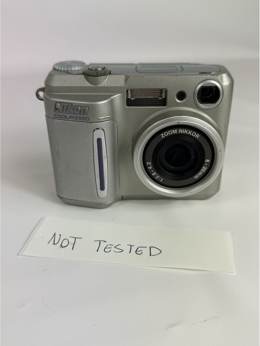 Nikon E880 Coolpix 880 Digital Camera 3.2MP 3.0x Optical Zoom Not Tested